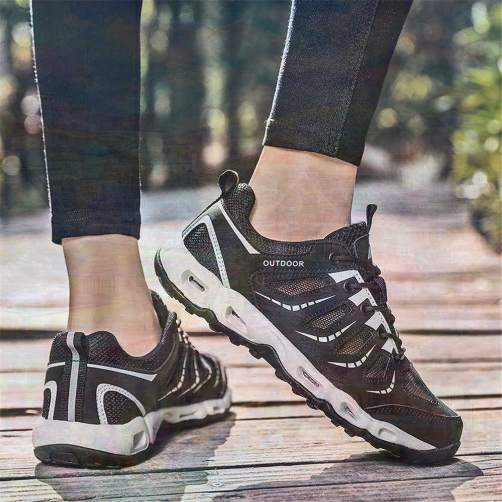 Sumer Round Tip Silver Sneaker - Travel Accessories With Kids ulasan dan harga