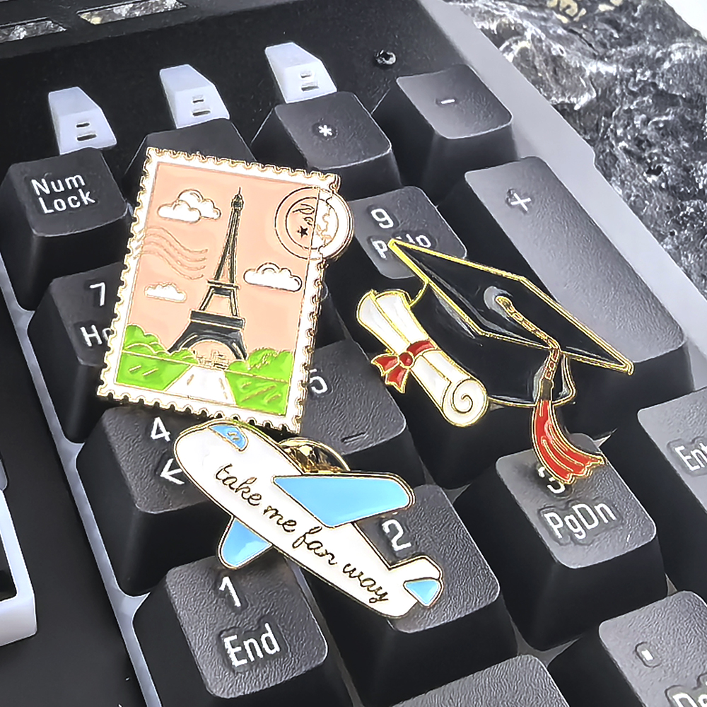 Cartoon Plane Earth Adventure  - Qantas Travel Accessories ulasan dan harga