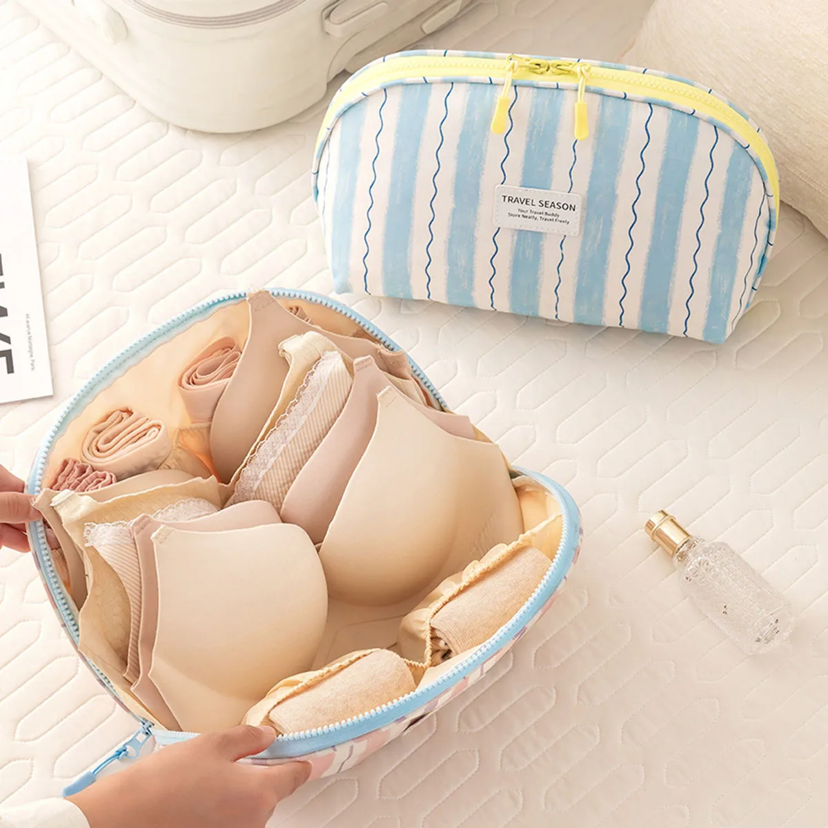 Underwear Storage Bag Portable - Travel Accessories Holder ulasan dan harga