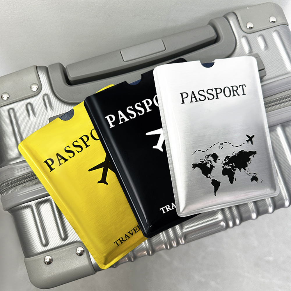 Aluminum foil passport protect - Qantas Travel Accessories ulasan dan harga